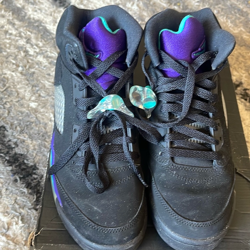 Black Grape 5s